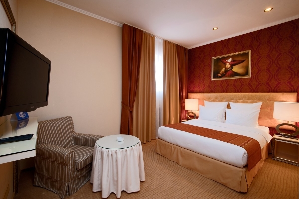 Hotel Merotell Меротель